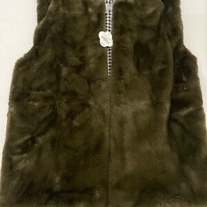 Royal Standard Faux Fur Vest in Olive Green